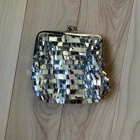 Vintage Silver Sequin Disco Wallet – Kiss Lock - Picture 2 of 5